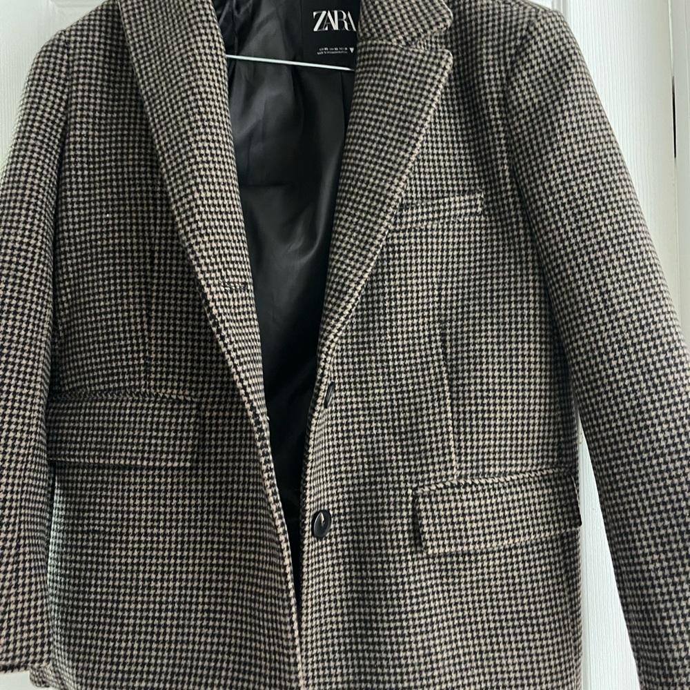 Zara Men's Black and White Blazer